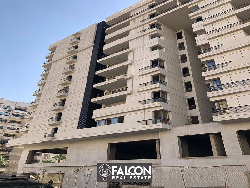 For sale, a bargain apartment with a down payment of 990 thousand, immediate delivery, in a distinguished location in Nasr City, directly next to City 4