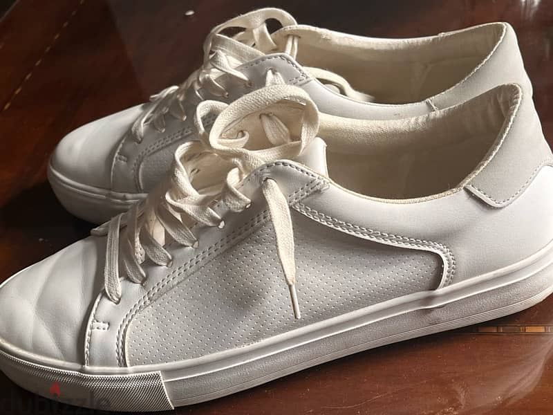 Pull & bear white sneakers 2