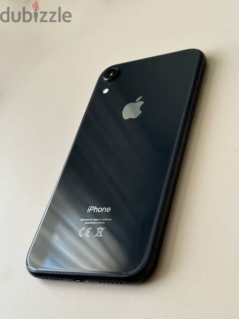 Iphone XR Black with Original Charger 1