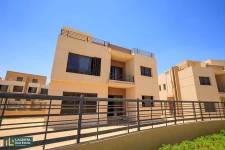 Townhouse villa for sale in compound iwan in sheikh zayed