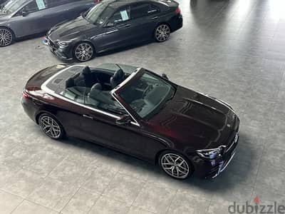 قانون المغتربين - 2023 Mercedes-Benz E200 Cabrio - مرسيدس