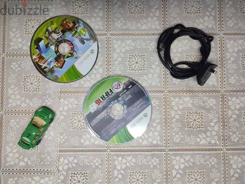 Xbox 360 Fat عليه 44 لعبه متاح شراء اي قطعه لو حدها 3