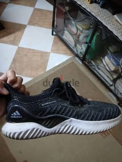 جزمة AlphaBounce 0