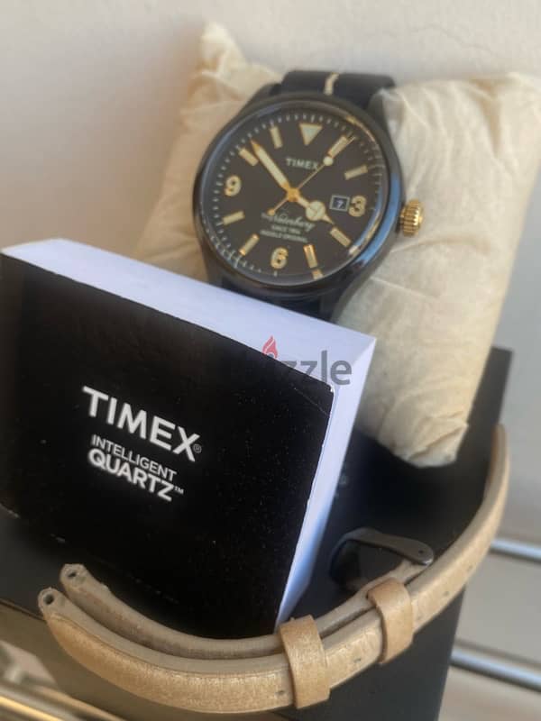 ساعه Timex اورجينال شاشه مضيئه جديده بالعلبه 9