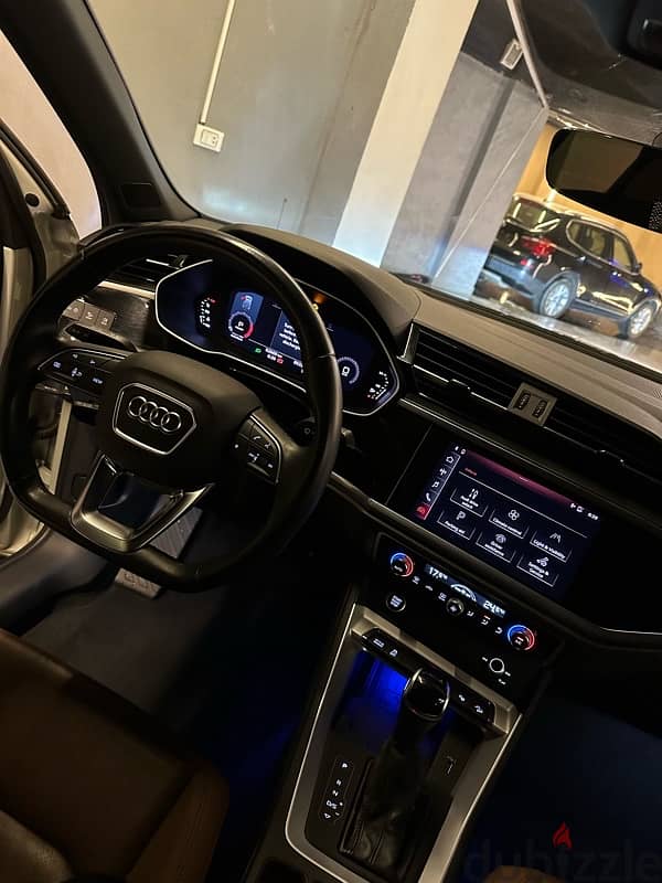 Audi Q3 2021 3