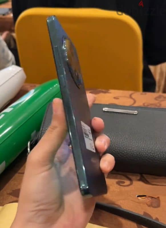 oppo Reno 12f 5g green 3