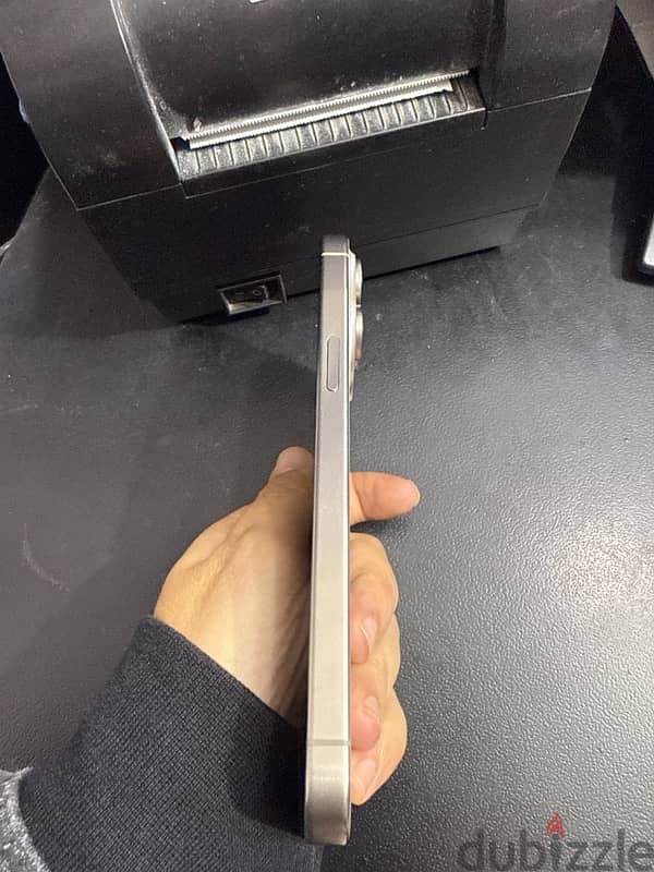 ١٥ برو ماكس جري iphone 15 pro max natural titanium 3