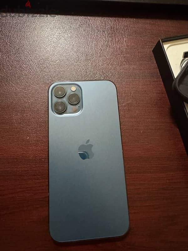 موبيل بحالة ممتازة iPhone 12 Pro Max 256 GB 2