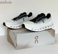 On-Cloud Women Shoes 0