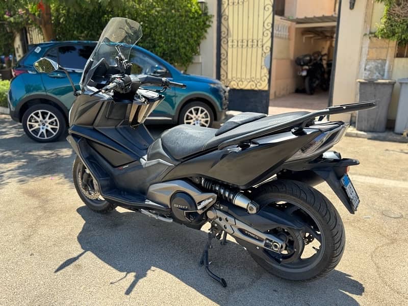 Givi Rack Ak550 Kymco for top box 2