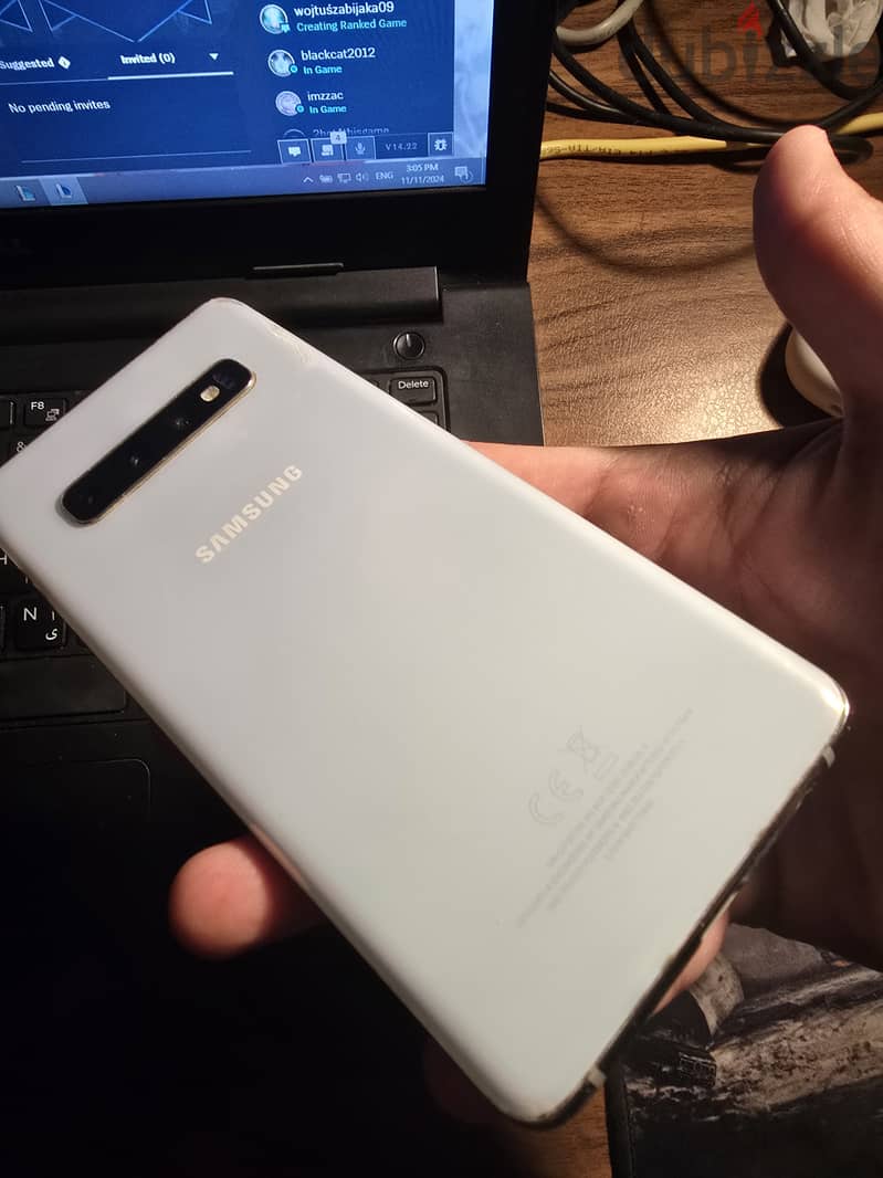 Samsung S10 From UAE with Box 1