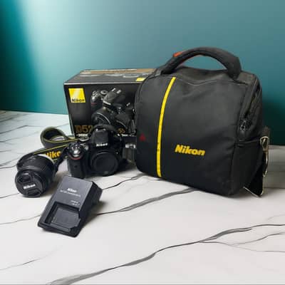 كاميرا Nikon D5200 بحالة ممتازة زيرو