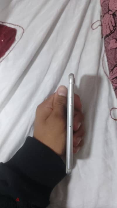 iPhone 8 عادي