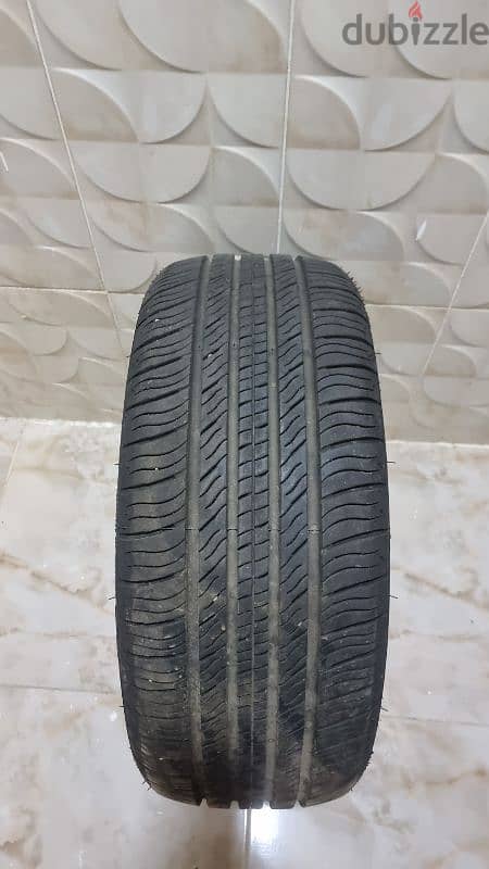 GT Radial tyre 215/50R17 0