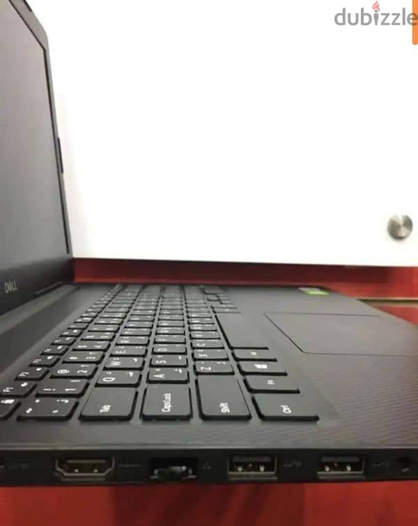 Dell inspiron 3593 1