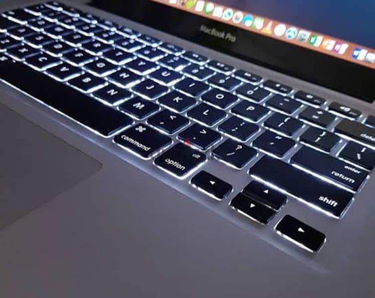 حالتة زيرو لابتوب ابل Apple MacBook Pro بمواصفات ممتازة 2