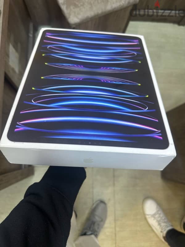 IPAD PRO M2 12.9 inch 512G WiFi + Cellular ( As New in warranty) 0