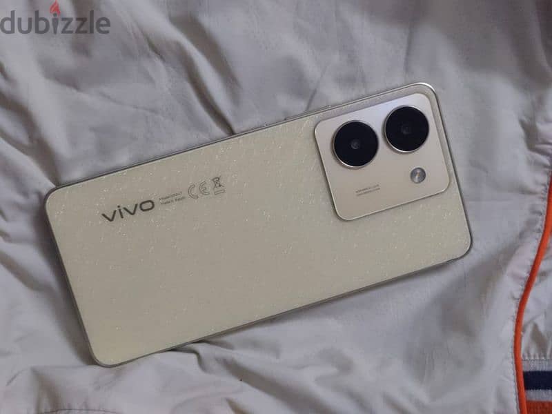 Vivo Y36 1