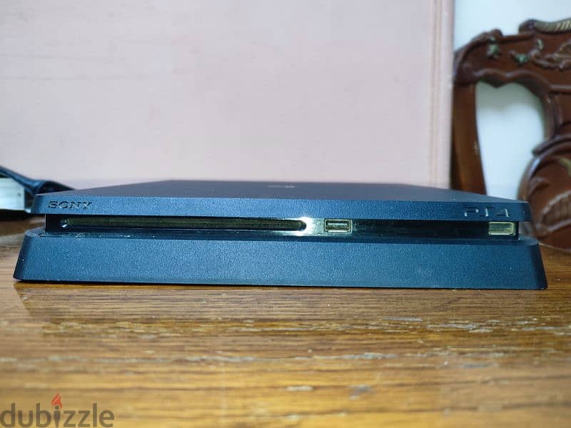 playstation 4 Slim 4