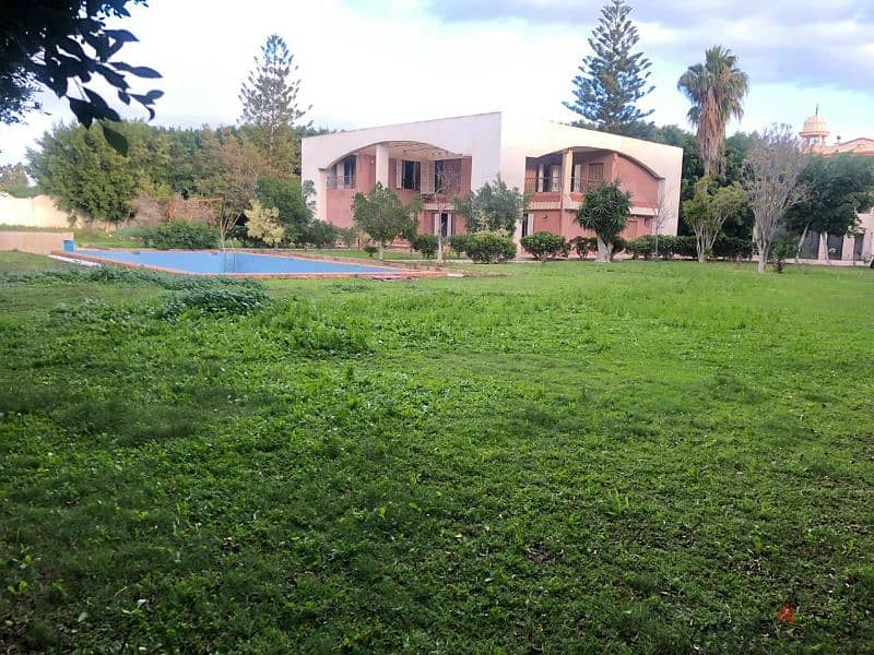 villa for sale in king Mariout with a 5500 SQM land 8