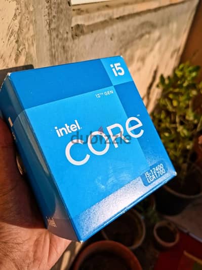 معالج Intel Core i5 12400