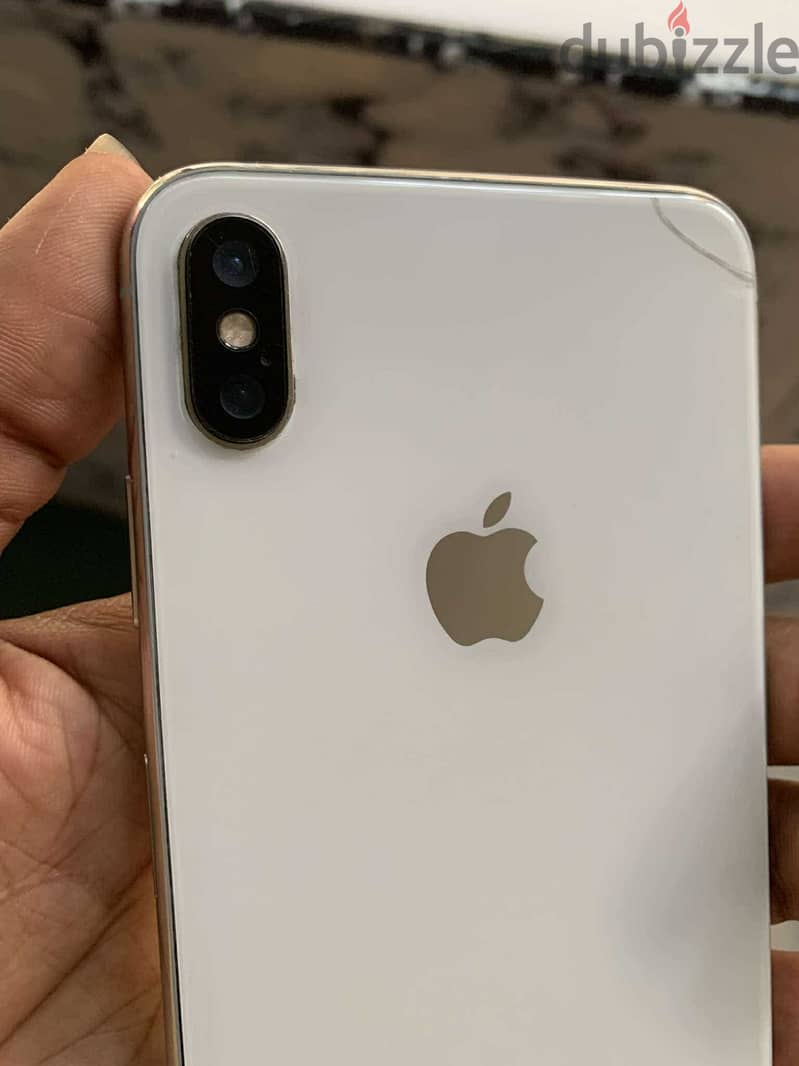 IPhone xs max 64 giga silver مفهوش فصال خالص 3