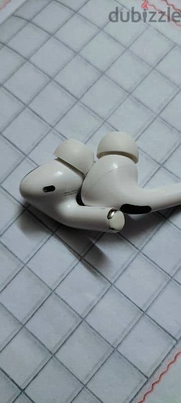 اير بودز ايفون برو ear buds iphone pro 4