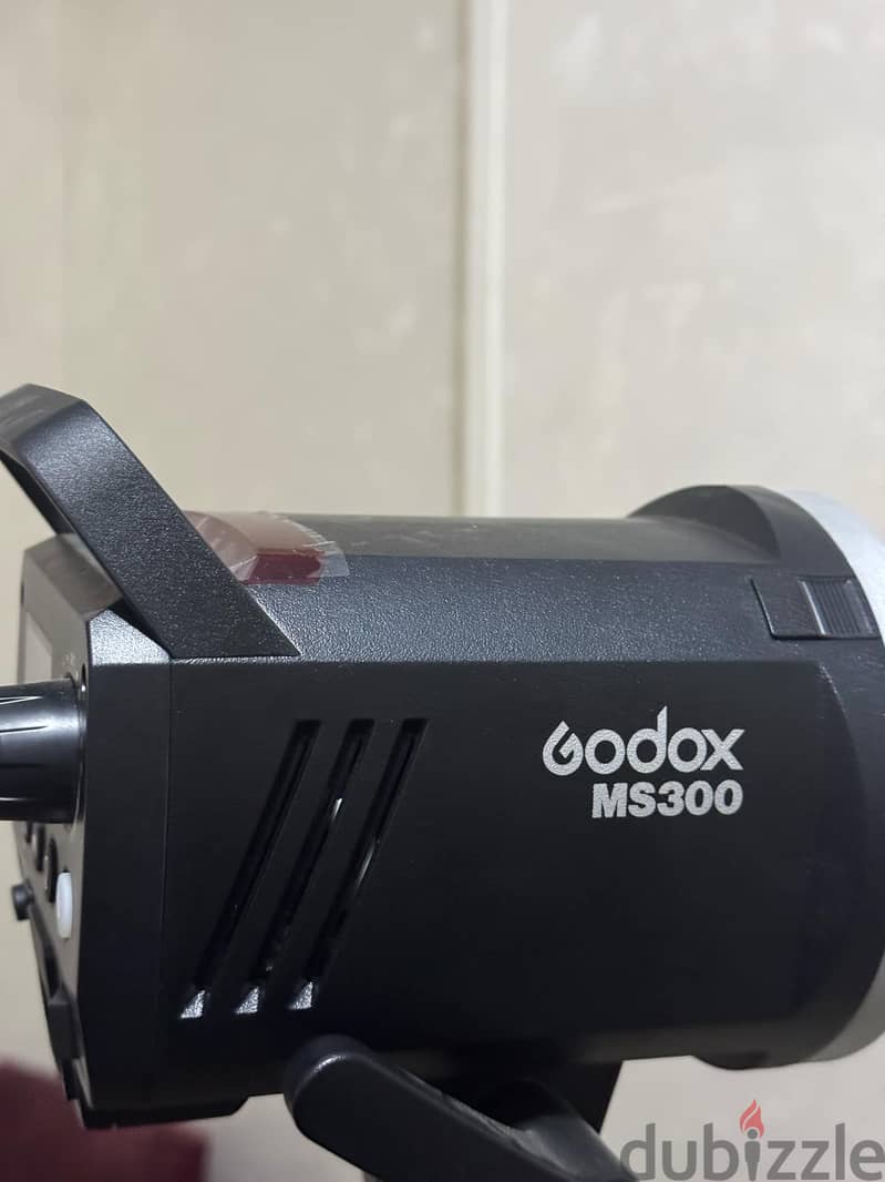 هيد اضاءه Godox MS300 3