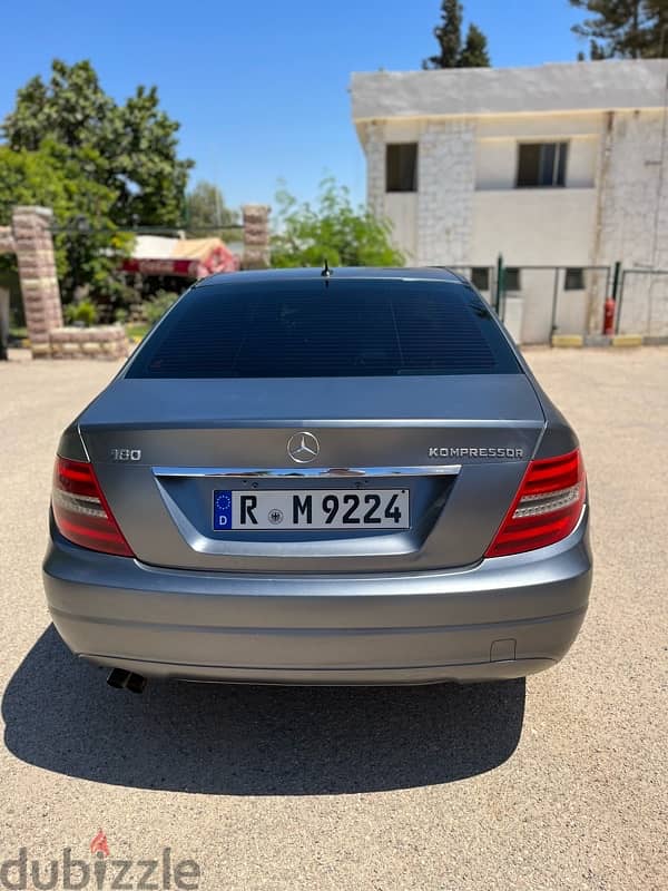 Mercedes-Benz C180 2012 2