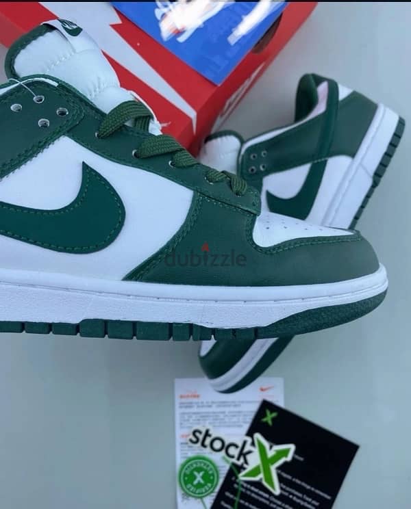 Nike Dunk Low Green Michigan State - نايكي دونك لو اخدر ولاية ميشيغان 3