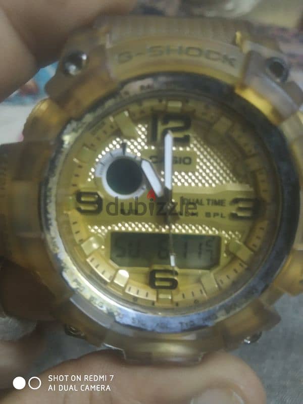 ساعه g_shock لون ذهبي 0