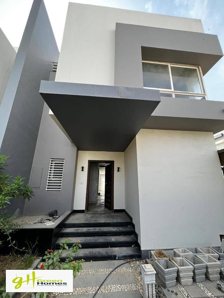 Twin house for sale in Hyde Park, area 238 square meters, semi-finished 2