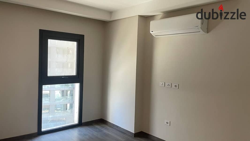 Apartment for rent, 160 sqm, finished, with kitchen and air conditioners, 3 bedrooms, 3 bathrooms, distinctive view, in Zed Compound, Sheikh Zayed, ne 8