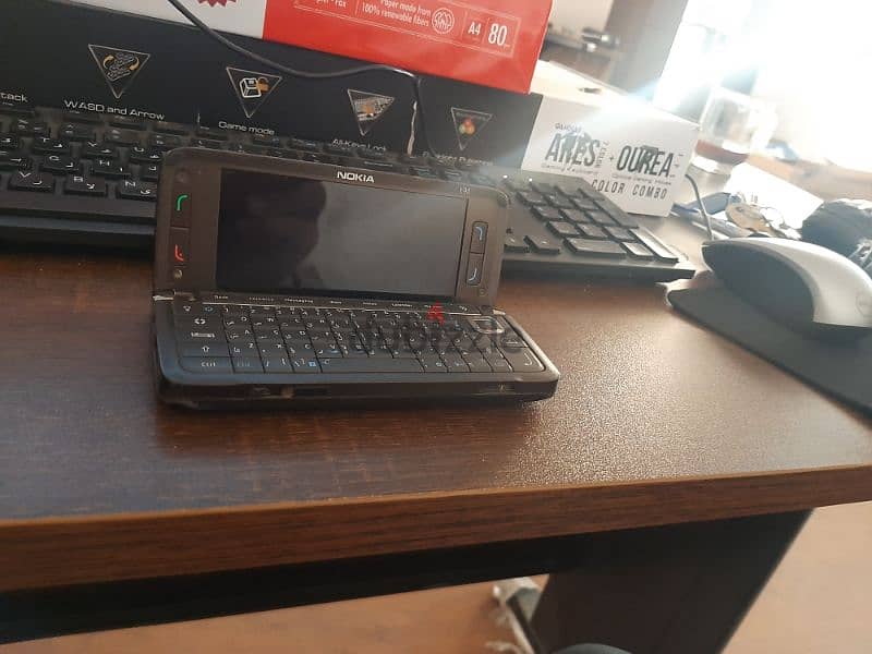 nokia e90 5