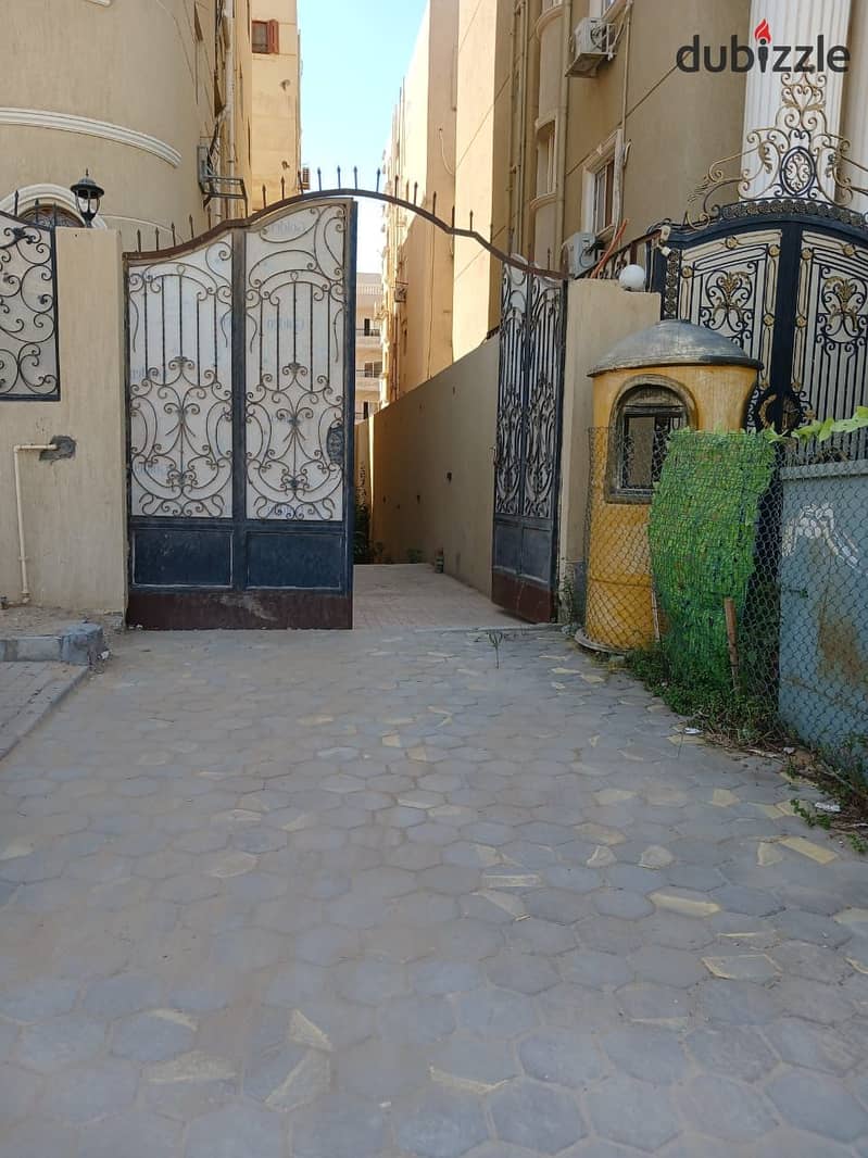 Duplex for sale 260m + garden 120m  -New cairo(In the southern investors area )Fully open view 2