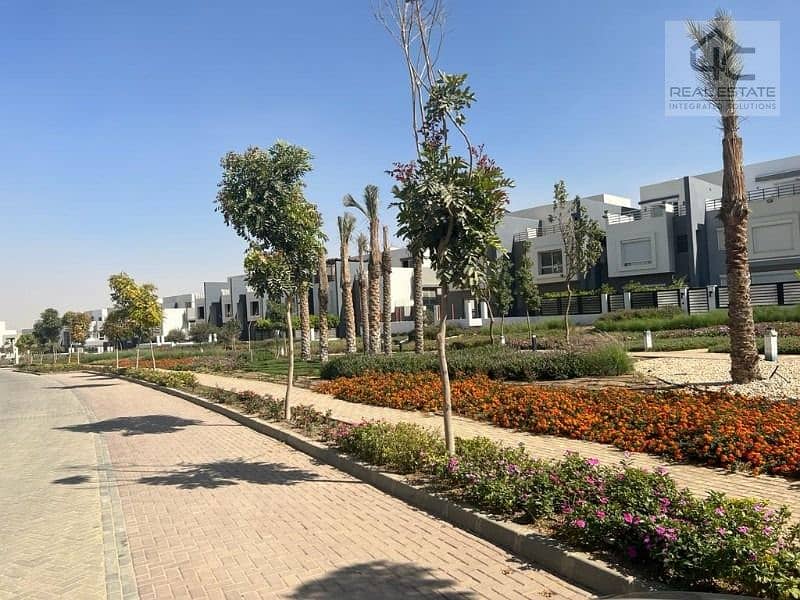 town house corner 270 m  in hyde park new cairo view landscape very prime location 4 bedrooms  ready to move in 2024 11