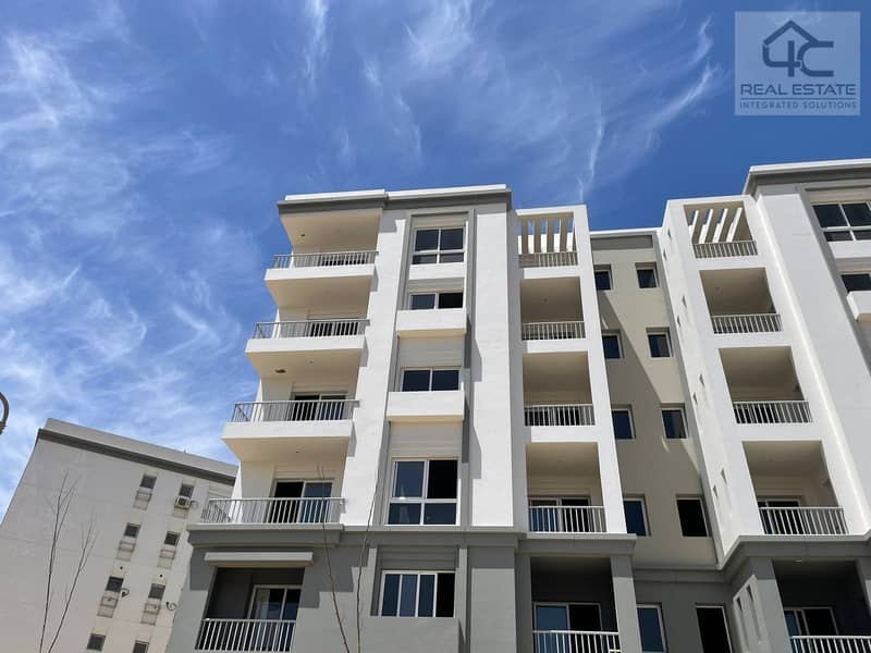 The Lowest Price Apartment 187m On View Landscape Ready to move In A Full-Service Hyde Park Compound In Fifth Settlement 1