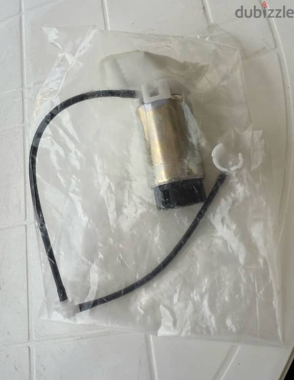 Toyota Genuine Fuel Pump 23220-0P010 قلب طلمبه بنزين تويوتا اصلى 3