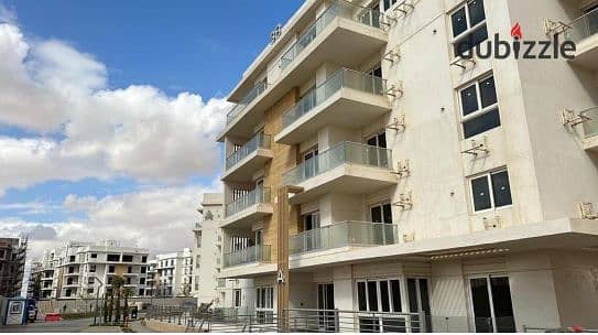 An apartment at a special price behind Mall of Arabia and the Shooting Club in ICITY MOUNTAIN VIEW with installment options. 1