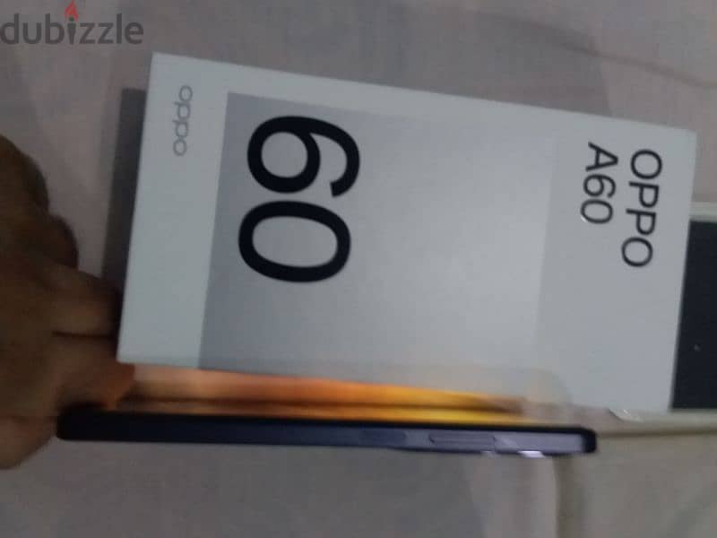 oppo كسر زيرو . . استعمال اقل من شهر . . سعر الشراء ٩٥٠٠ 3