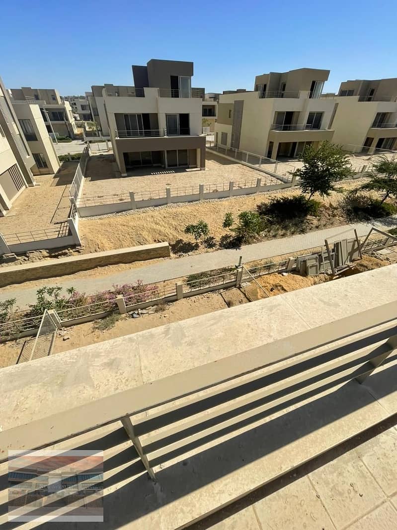 Under market price twin house with prime location in Palm Hills New Cairo 12