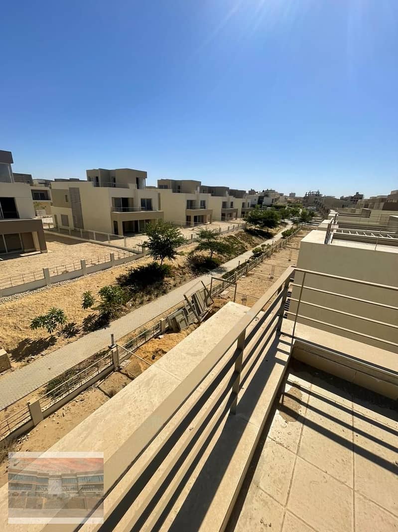 Under market price twin house with prime location in Palm Hills New Cairo 14