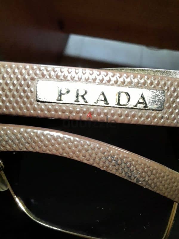 prada 1