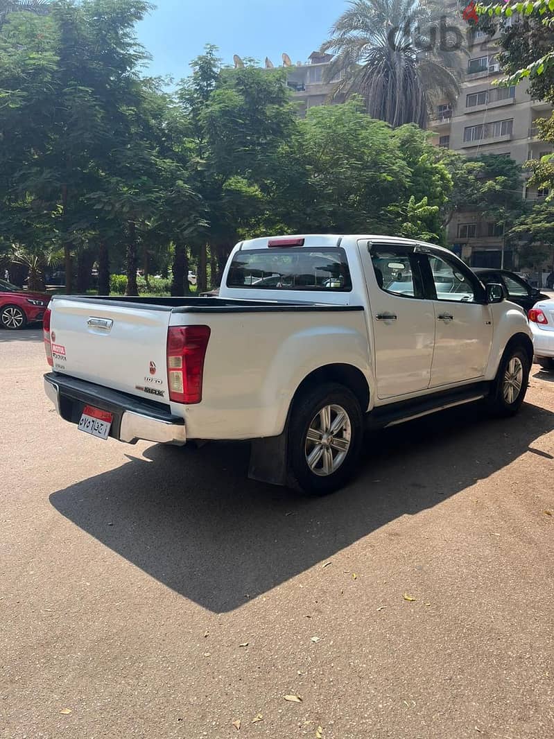 Isuzu D-Max 2020 2020 8