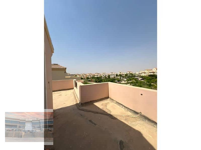 Villa Standalone - ready to move - under market price - in Hyde park compound- new cairo 0