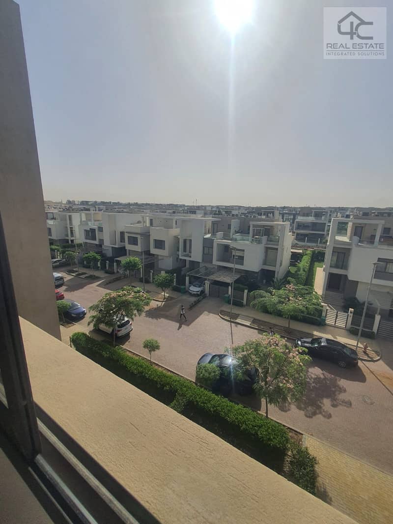 The lowest price for a 200 m penthouse with air conditioning in Al Marasem at the price of a 2-bedroom apartment 0