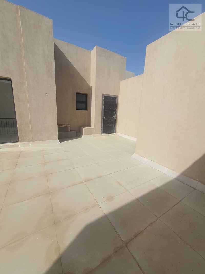 The lowest price for a 200 m penthouse with air conditioning in Al Marasem at the price of a 2-bedroom apartment 8