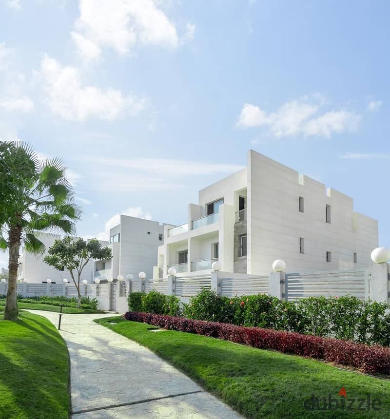 Standalone villa with Private Pool, 641 sqm, Immediate Move-In, Available for Installments in Cleopatra Square 17