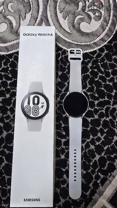 smart watch4 (44ml) 1