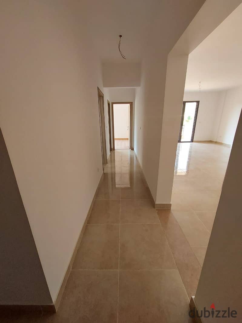 شقة بحديقه للايجار نص فرش 2نوم بكمبوند فيفث سكوير المراسم التجمع Apartment rent Marasem 3